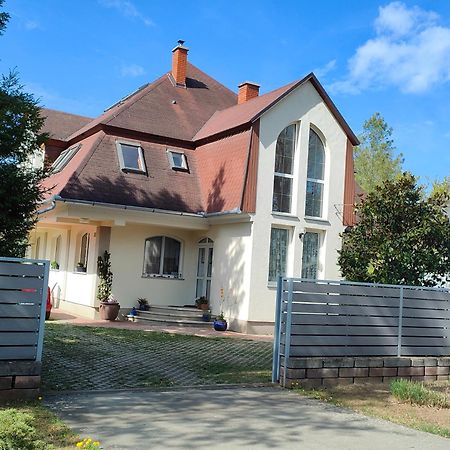Perge Uedueloevilla Balatonszarszo Εξωτερικό φωτογραφία